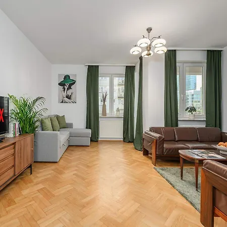 Comfortable Single-storey House By The *